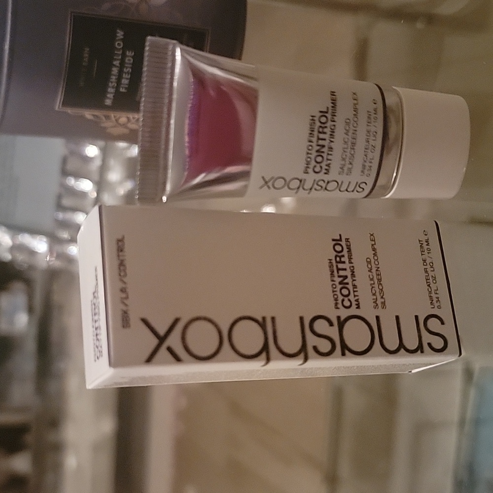Smashbox photo finish control mattifying primer. 0.34 fl. NIB. - Picture 5 of 9